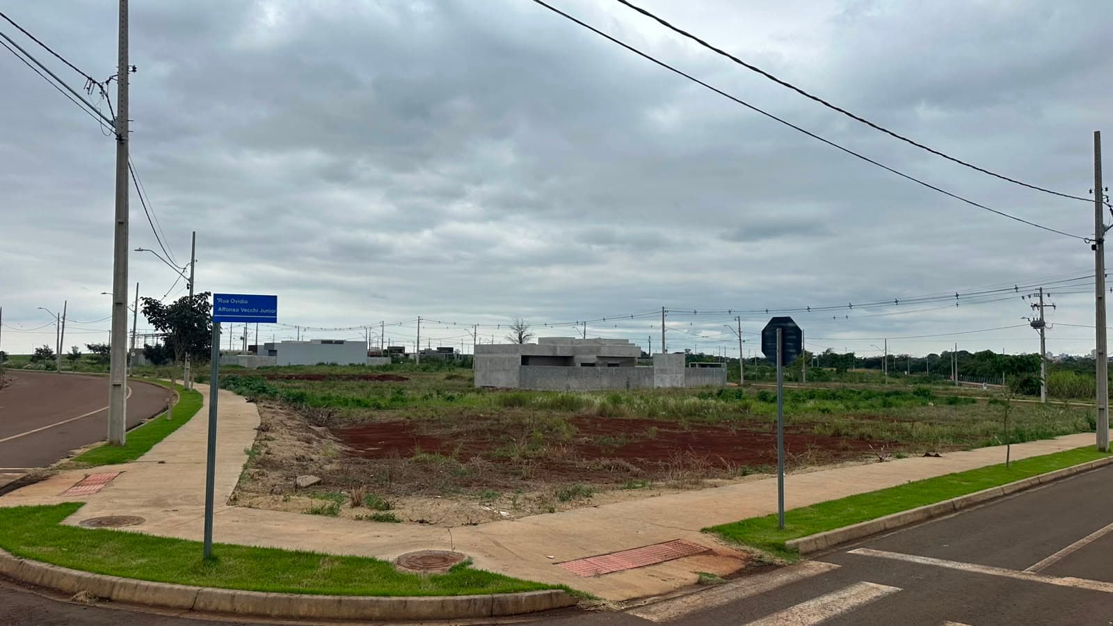 Quadra 17 · Lote L 13 — foto 1 de 3